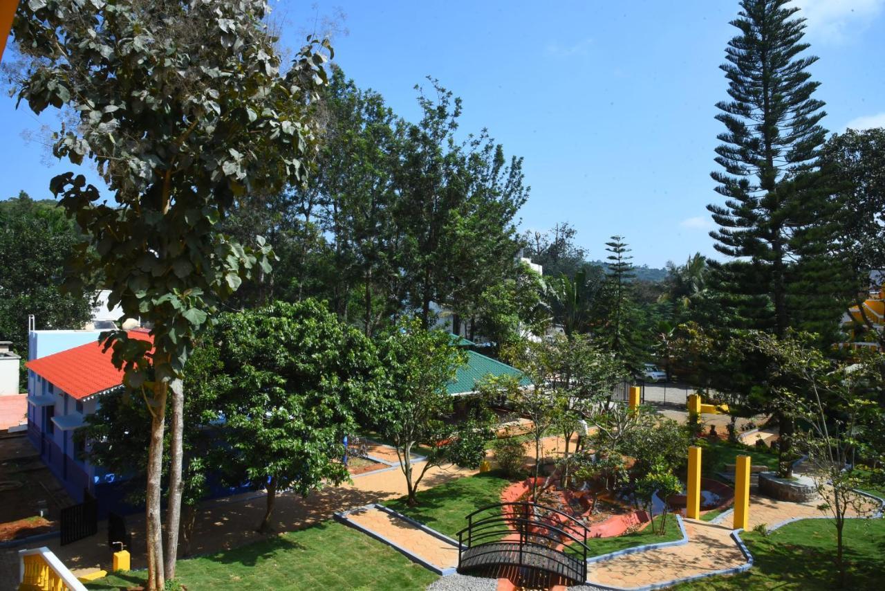 Fundera Aqua Stay Yelagiri Luaran gambar