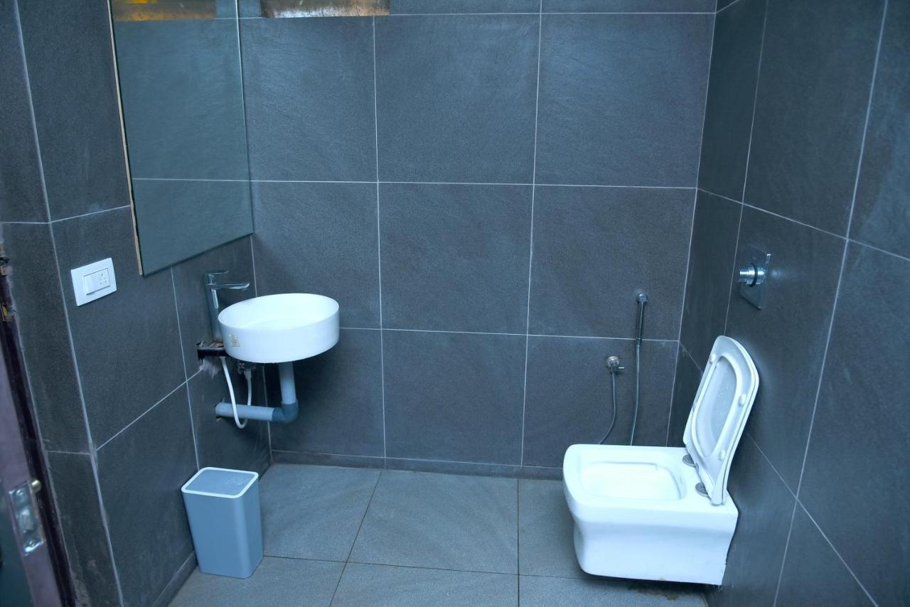Fundera Aqua Stay Yelagiri Luaran gambar